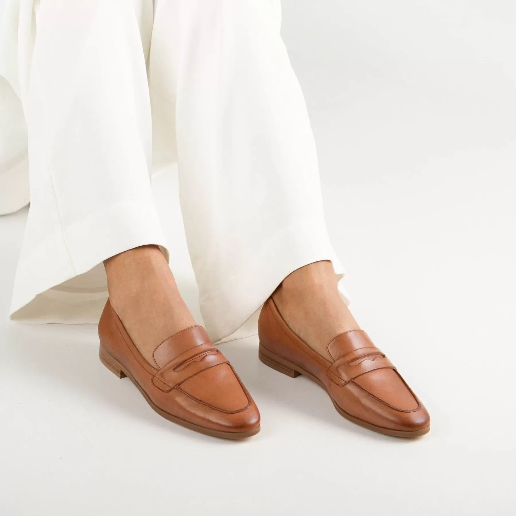 Shop EOS Footwear CACCURI ARCHIVE LOAFER LEATHER