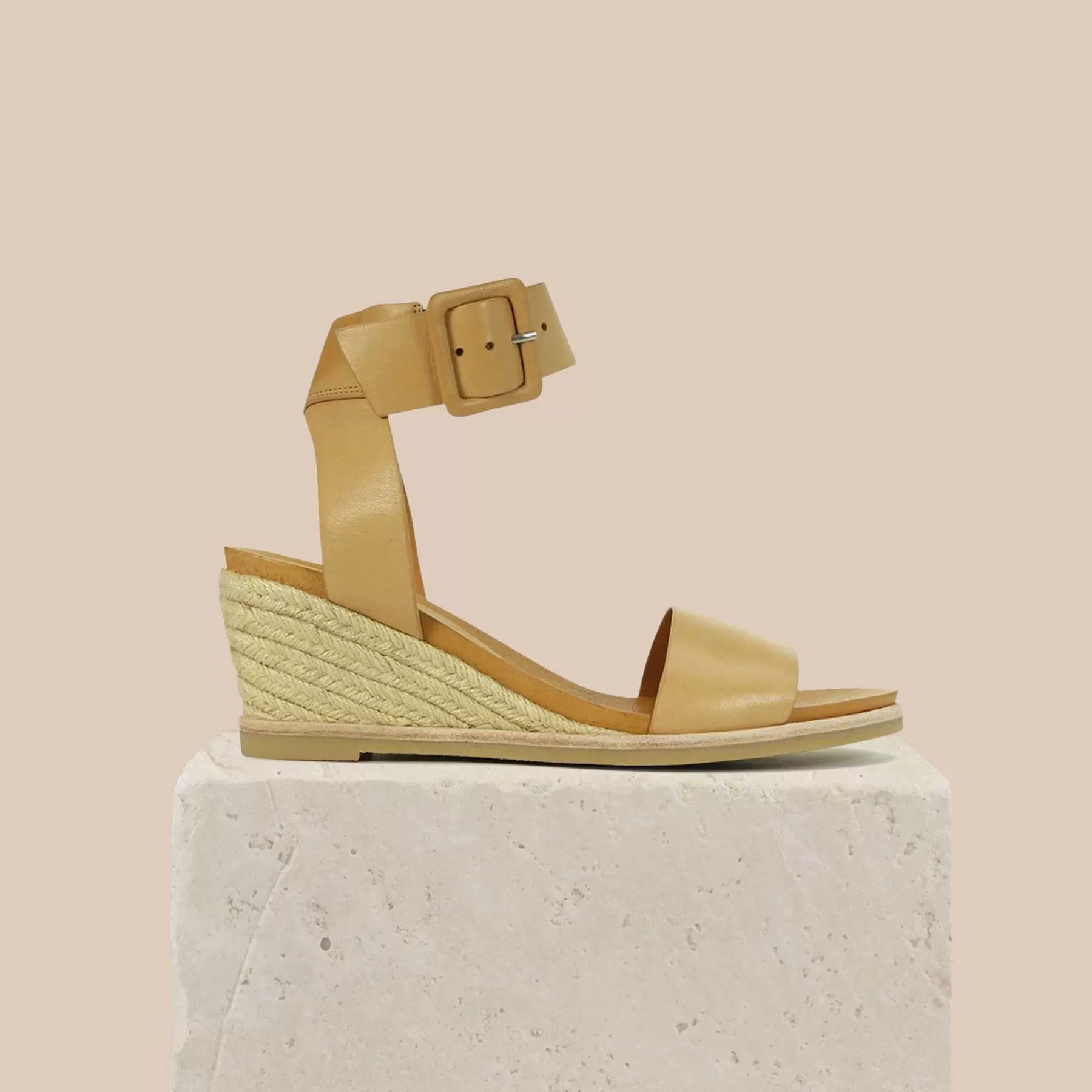 New EOS Footwear EMPATHIC LEATHER ESPADRILLE SANDAL