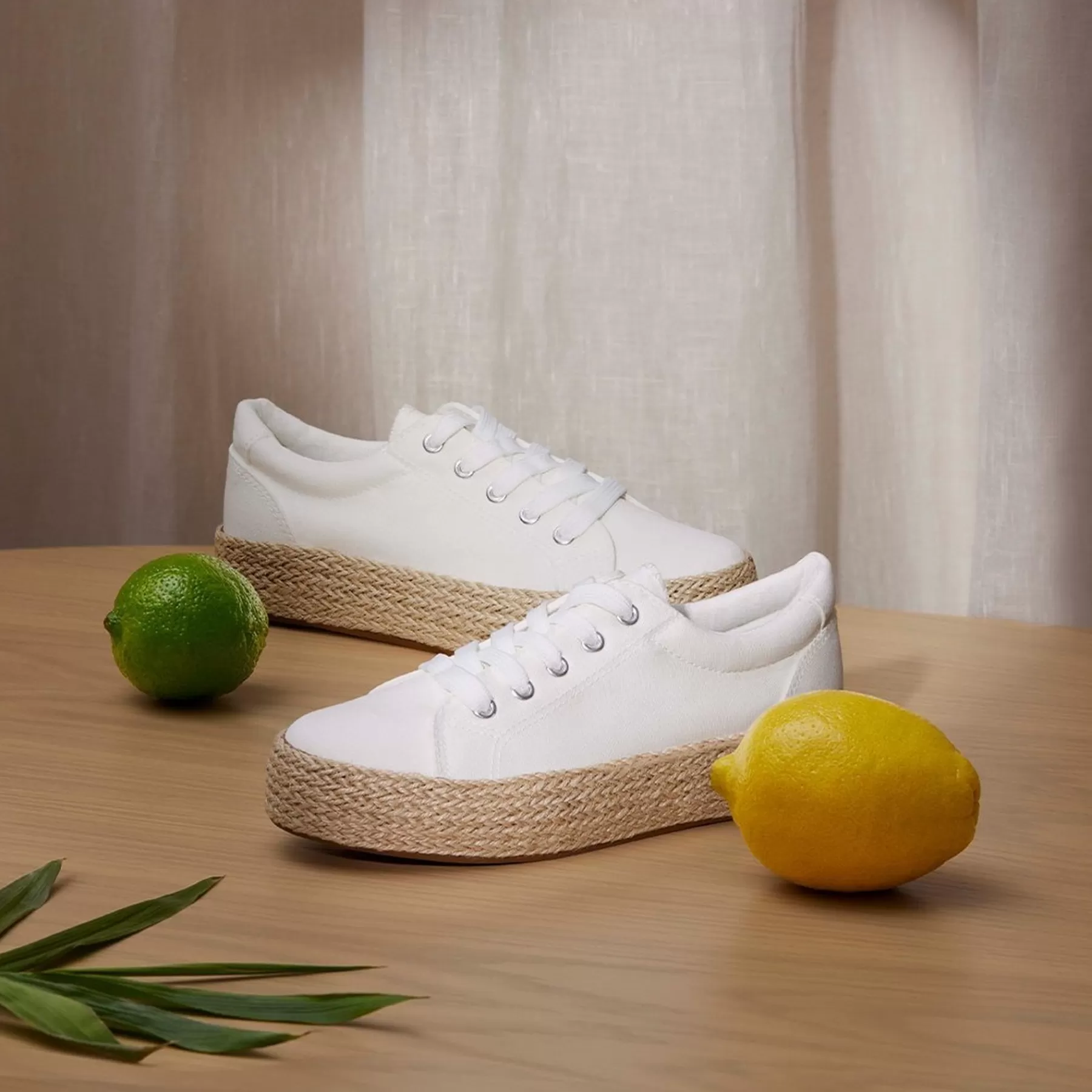 New EOS Footwear ULTRA CANVAS SNEAKERS